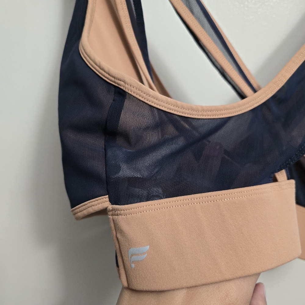 Fabletics bra size large - Picture 3 of 6